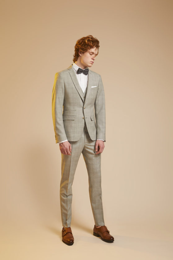 franck-costume-gris-carreaux