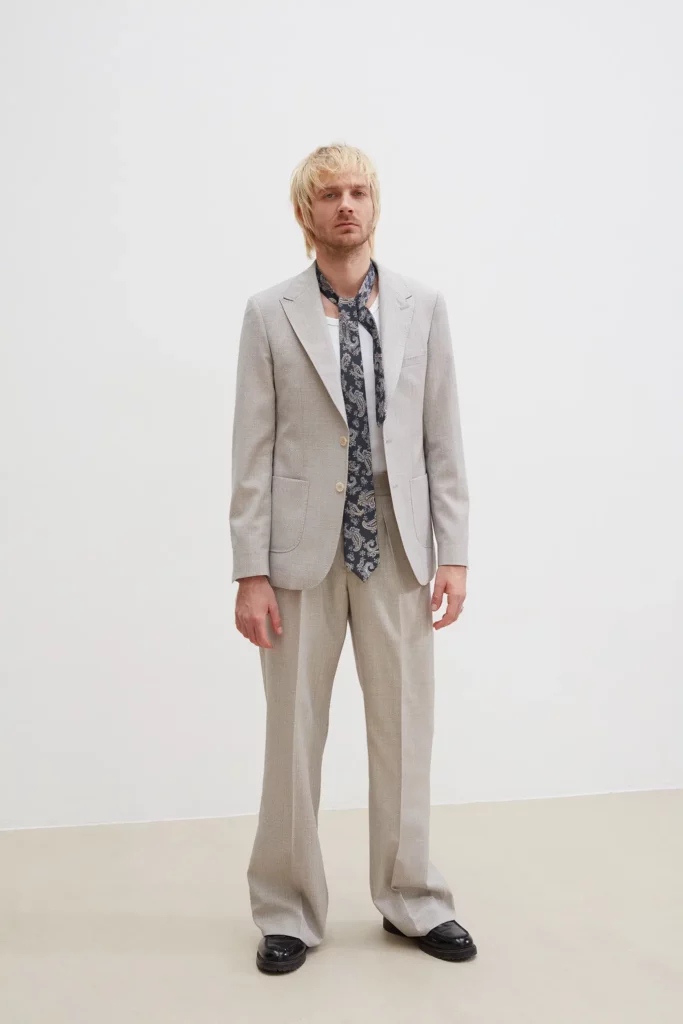 lapieceur-damon-costume-sur-mesure-texture-beige1