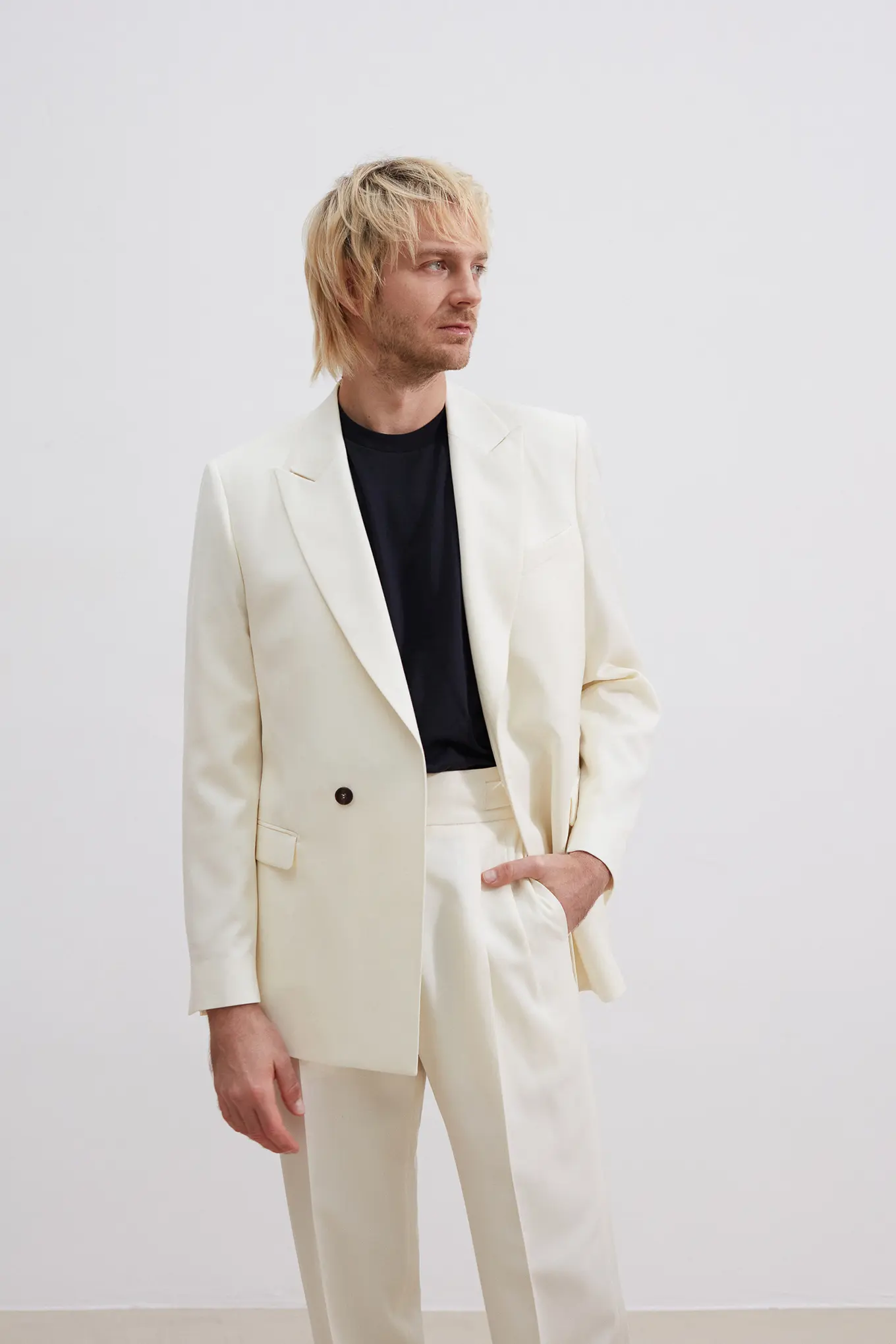 l'apiéceur - martin-costume-sur-mesure-ivoire-croise2