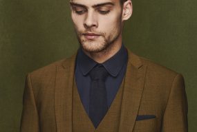 egon-portraitbg