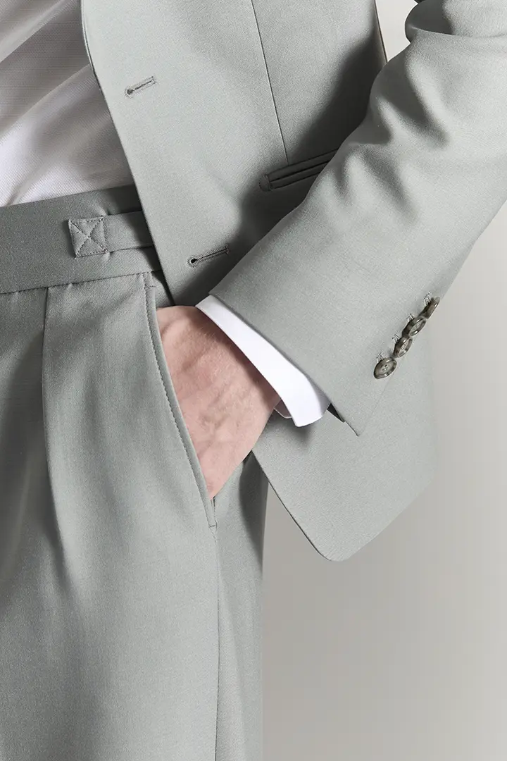 lapieceur-costume-detail-1